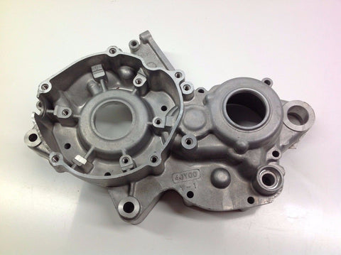 YAMAHA YZ 125 1994-1995 LEFT ENGINE CRANK CASING E006
