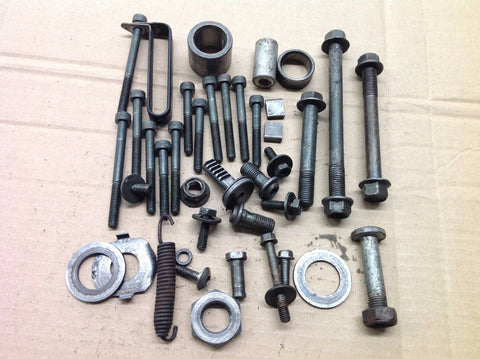 YAMAHA YZ 125 2004 VARIOUS MISC BOLTS FIXINGS ETC 0040A