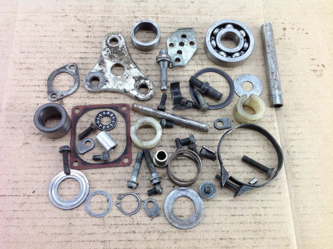 SUZUKI RM 125 1990 VARIOUS MISC PARTS FIXINGS ETC 0092A