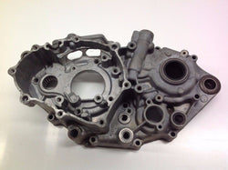 YAMAHA YZF 250 2005 LEFT ENGINE CRANK CASING E007